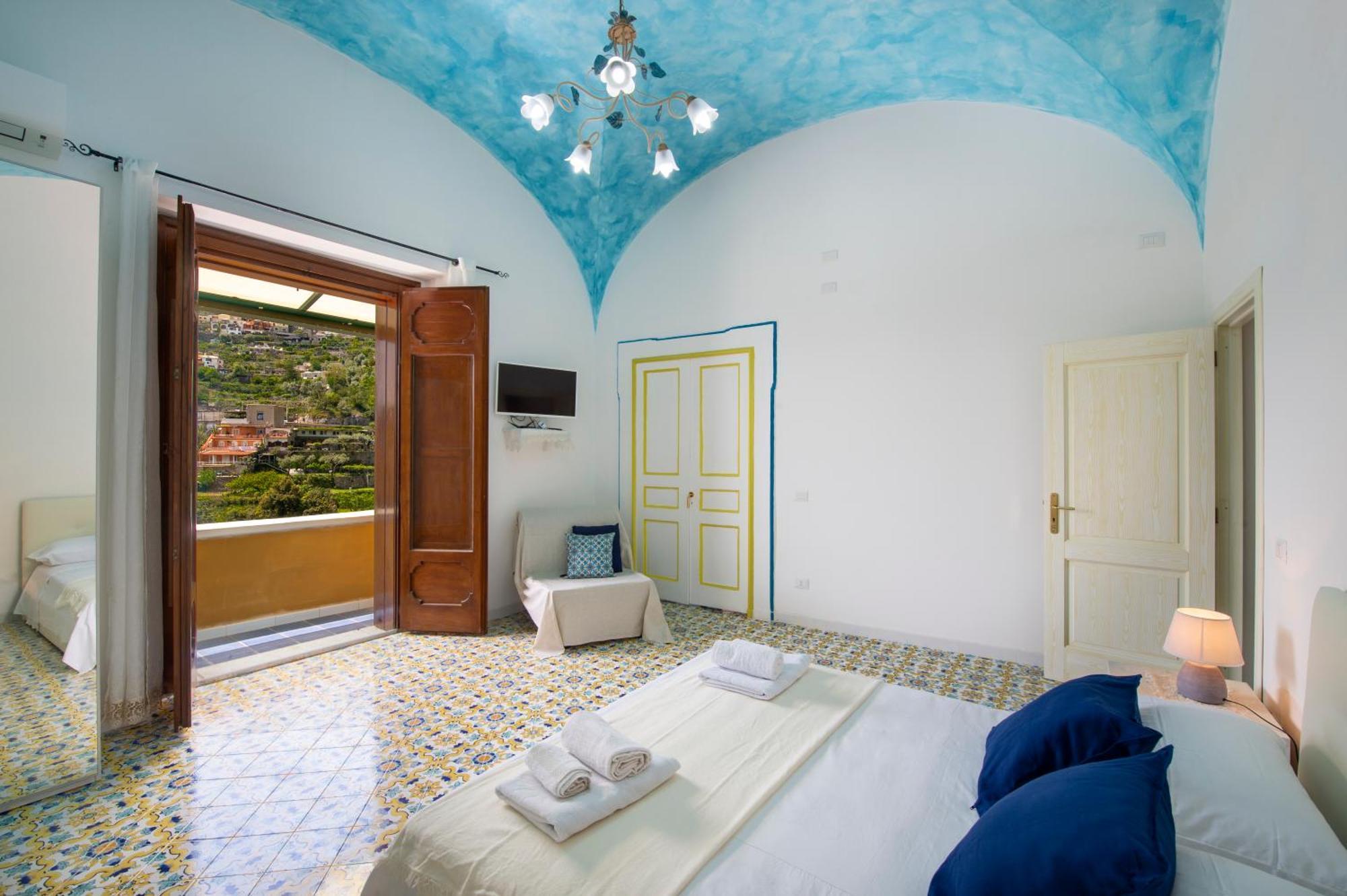 AMORE RENTALS - Casa Barbera A Positano Luaran gambar