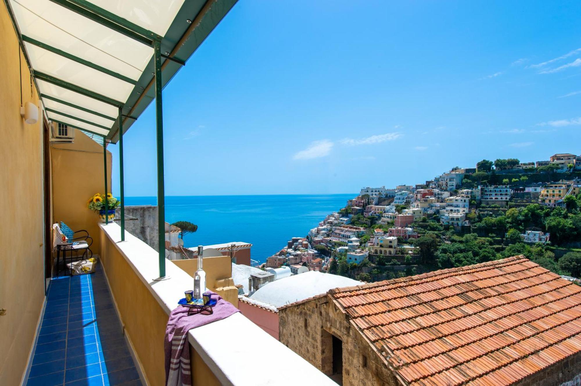 AMORE RENTALS - Casa Barbera A Positano Luaran gambar